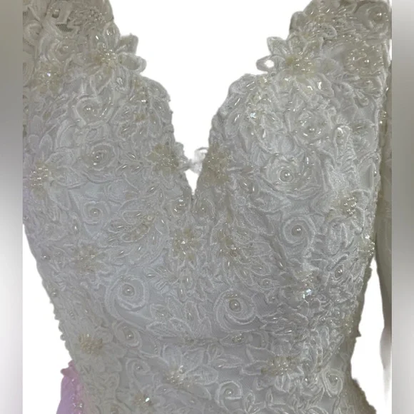 Pre loved 🥰 Morilee Vintage, minimal Raw Silk Wedding Dress. - Picture 8 of 15